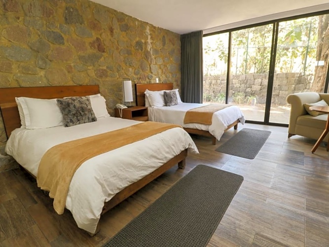 Deluxe Quadruple room