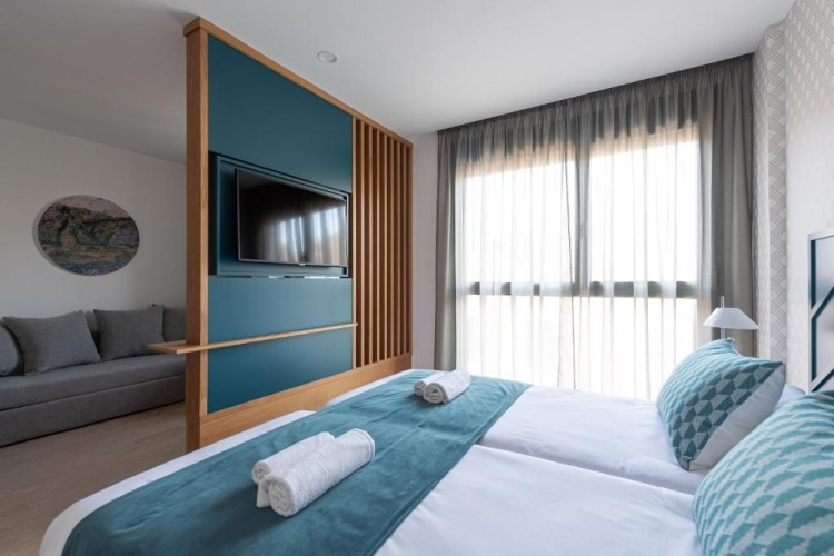 Deluxe Twin room