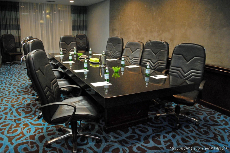 DoubleTree by Hilton Chatsworth photo 21