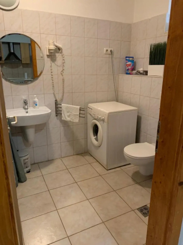 HI Downtown Apartment A12