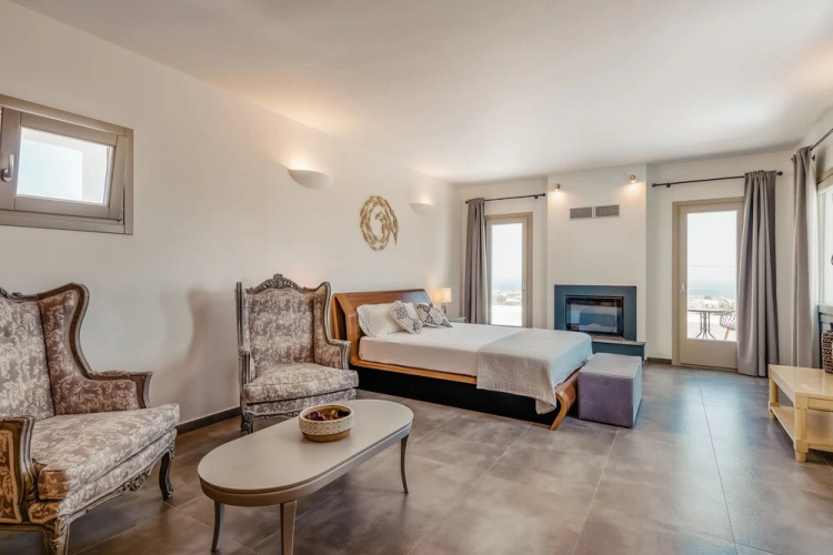Kaminos Private Villa