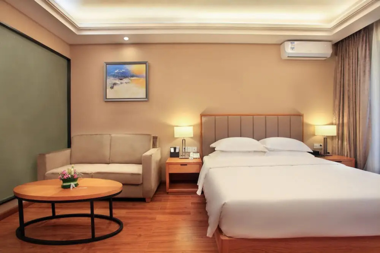 HomePlus LiYu Hotel