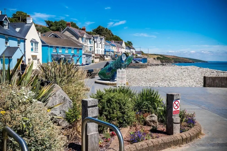 Temple Bar Apartment - Sea Front Views