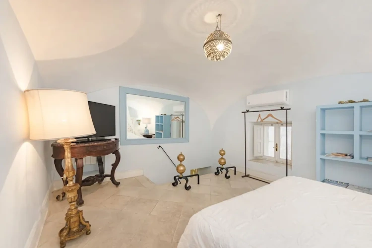 Classic Quadruple room