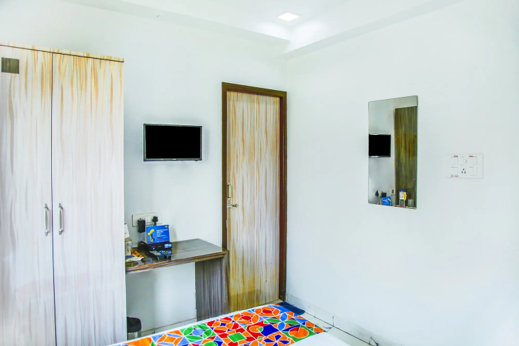 Fabhotel Eleanora