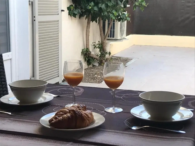 Deluxe Apartment