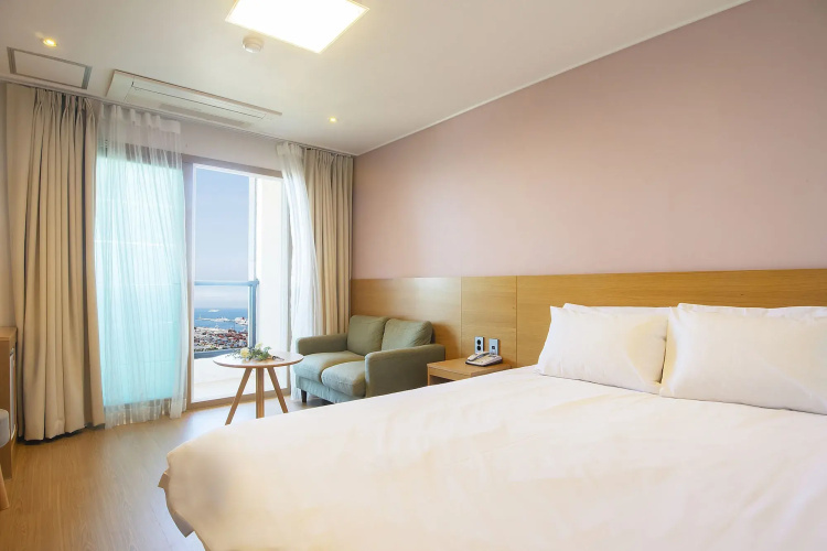 Sims Hotel
