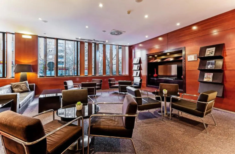 B&B Hotel Zaragoza Los Enlaces EstacionOver view