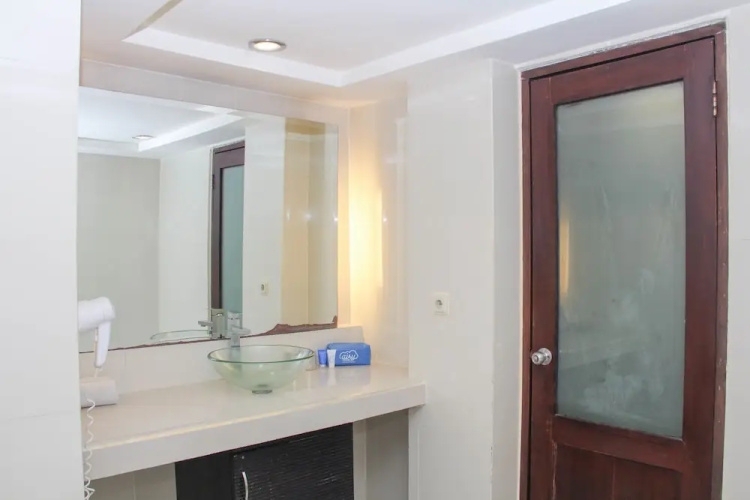 Airy Premier Legian Padma Kuta Bali