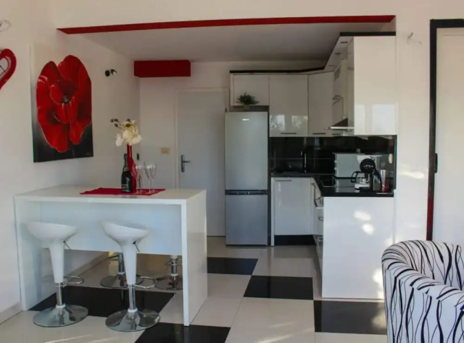 Seafront Apartment Sea Relax With Private Pool