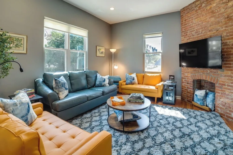 4 Bedrooms Cottage
