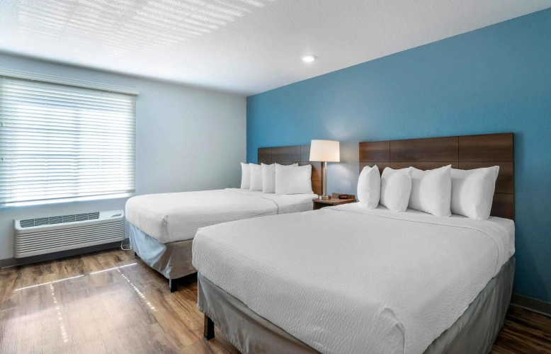Quadruple Suite