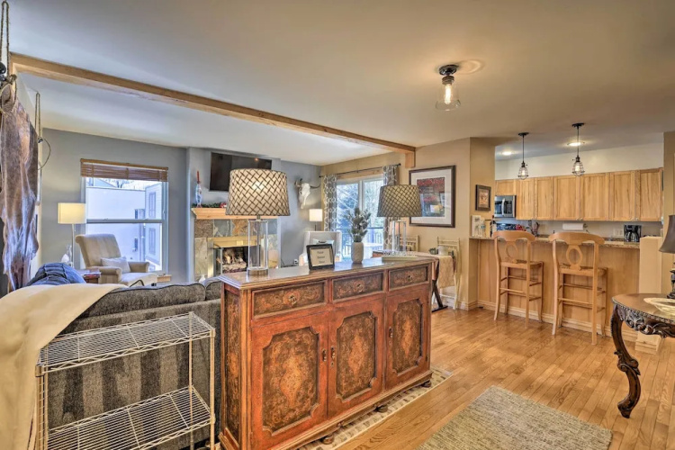 Vail Ski Condo w/ Mtn Views & Shuttle Service!