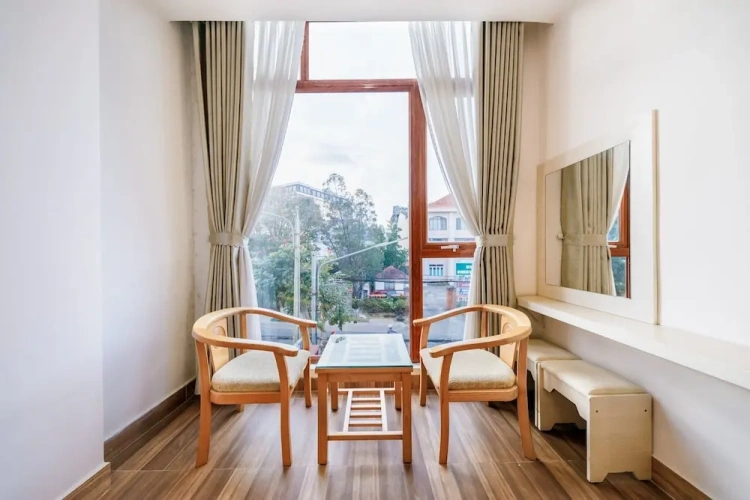 Standard Double room with city view