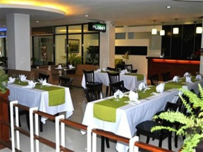 El Bajada Hotel