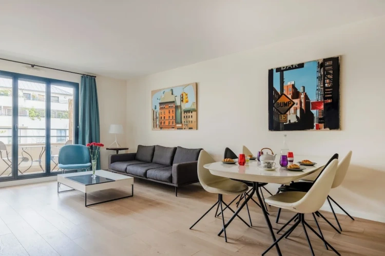 Apartment with balcony