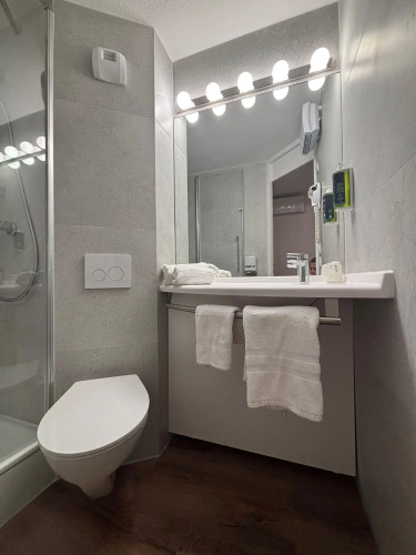 Brit Hotel Les Evens