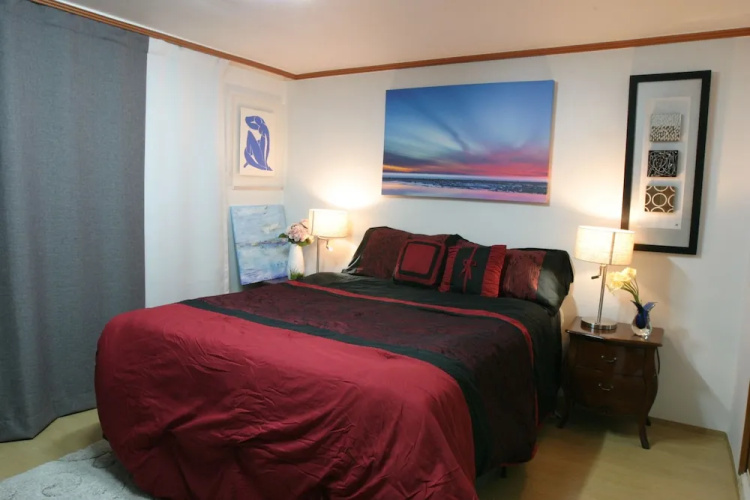 Refee House