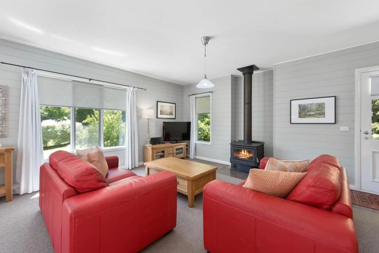 Amelina Cottages