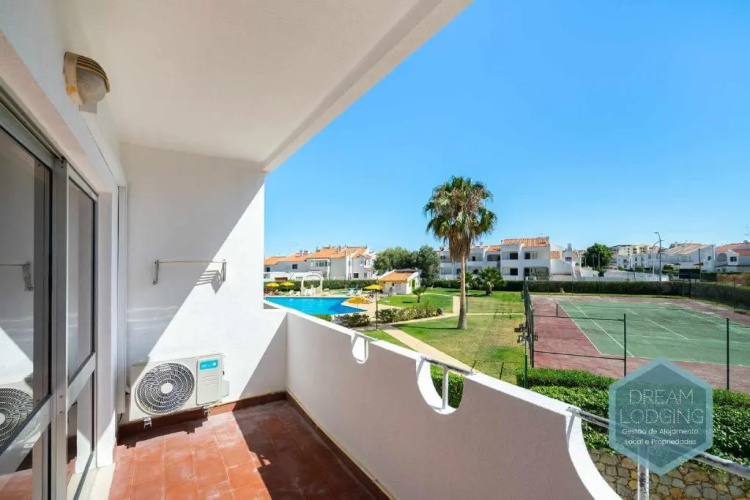 Artens 407 - Dream Lodging