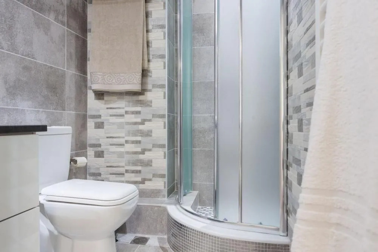 Newly Renovated Stylish Urban Flat