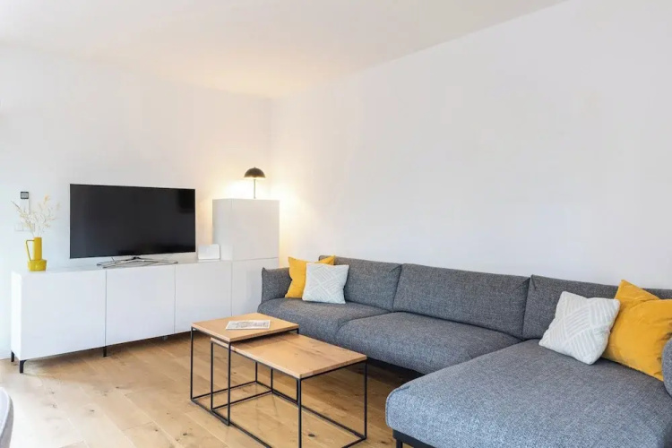 Olive Leaf - Ground Floor Apartment