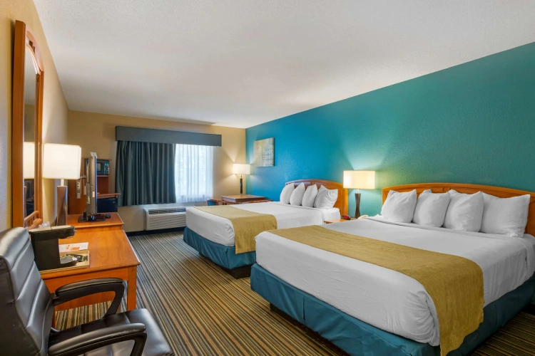Standard Quadruple room