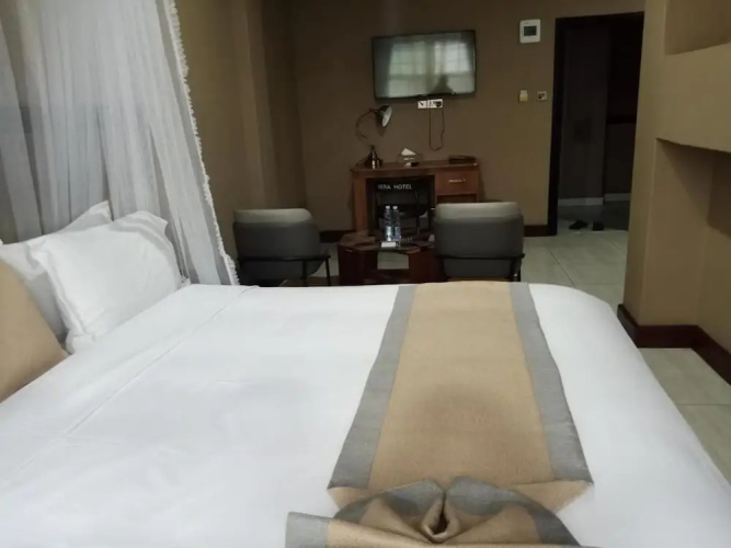 Hera Hotel