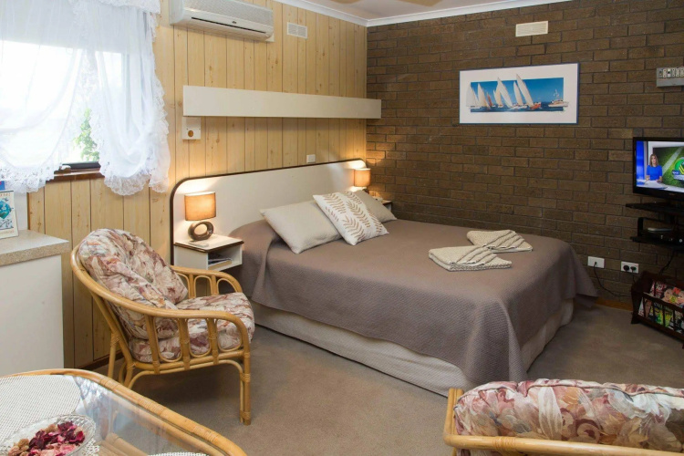 Sandpiper Apartments