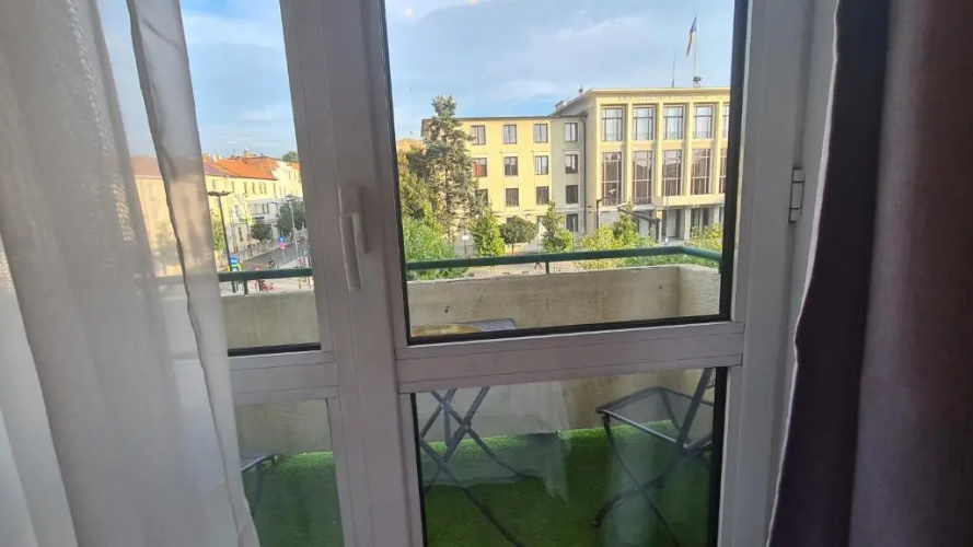 Main square 5 star luxury apartment with view