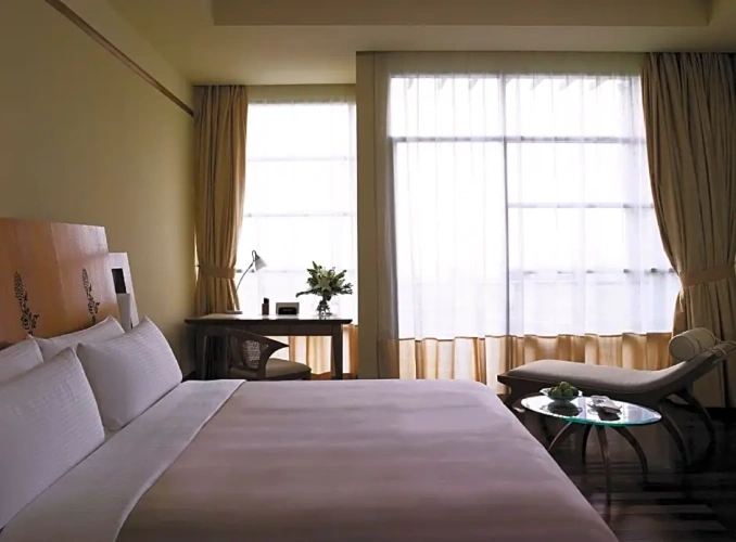Deluxe room with balcony and with land view