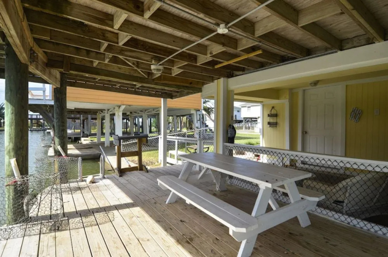 Crabbin Cabin by RedAwning