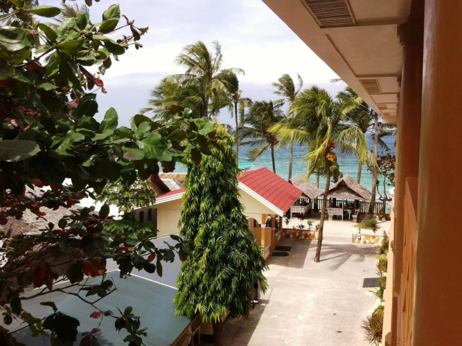 Raymen Beach Resort