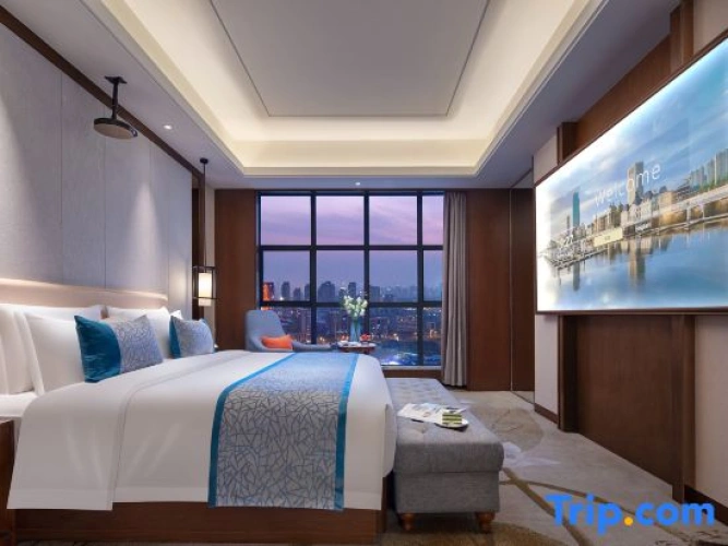 Family Suite with city view