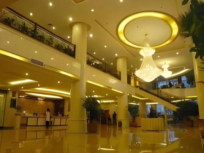 Plateau Pearl Hotel