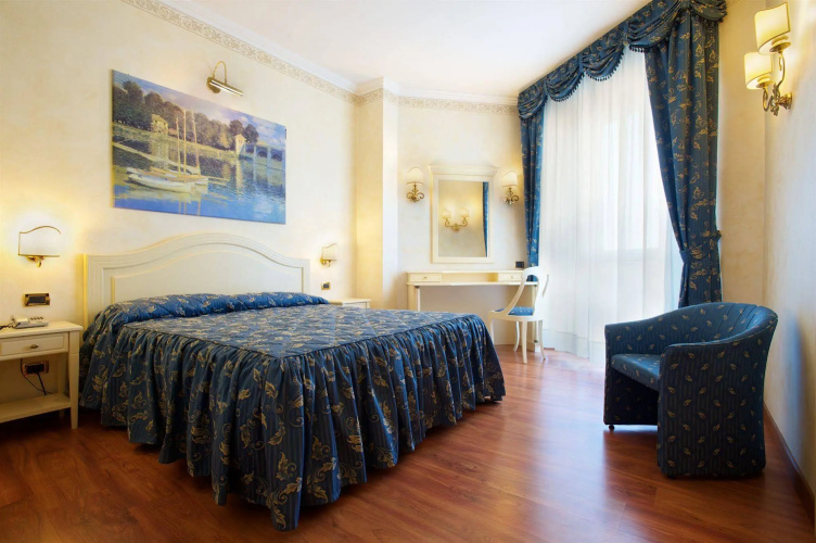 Panoramic Hotel Plaza