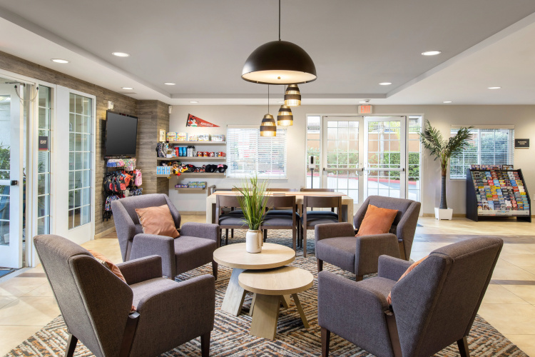 Candlewood Suites Anaheim - Resort Area photo 26