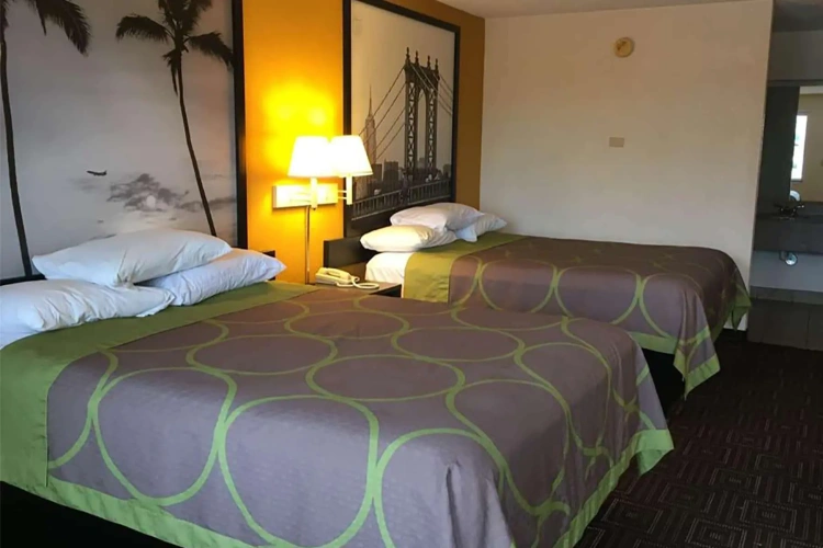 Standard Quadruple room
