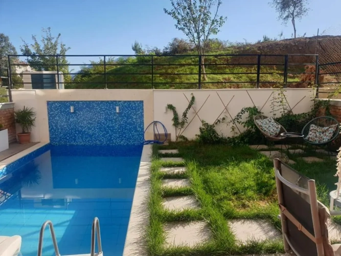 2 Bedrooms Villa