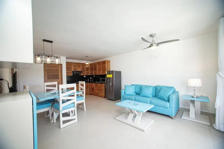 0048 Affordable Condo in the Beach