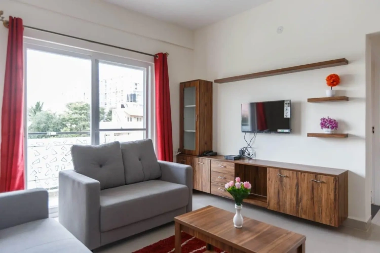 3 Bedrooms Apartment