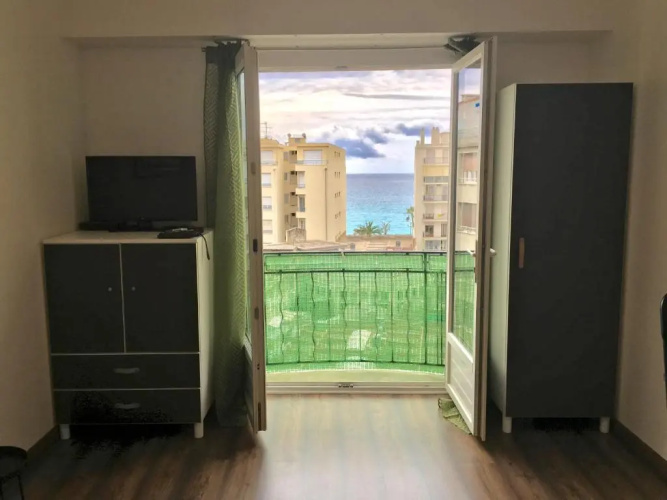 Studio 21m² Rue de France