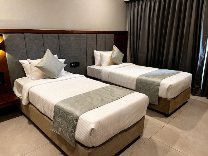Hotel The Qubice Kolhapur