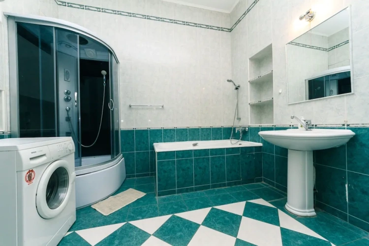 3 Bedrooms Apartment