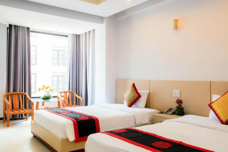 Standard Twin room with city view