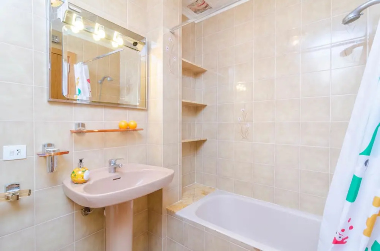 Paramola