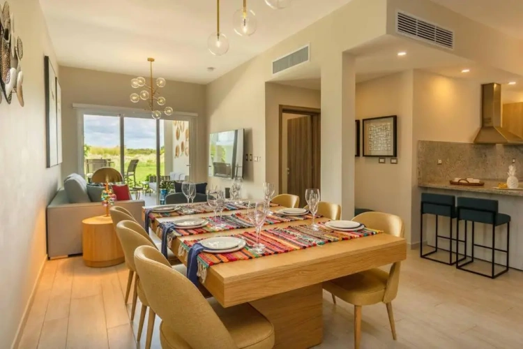 2 Bedrooms Apartment