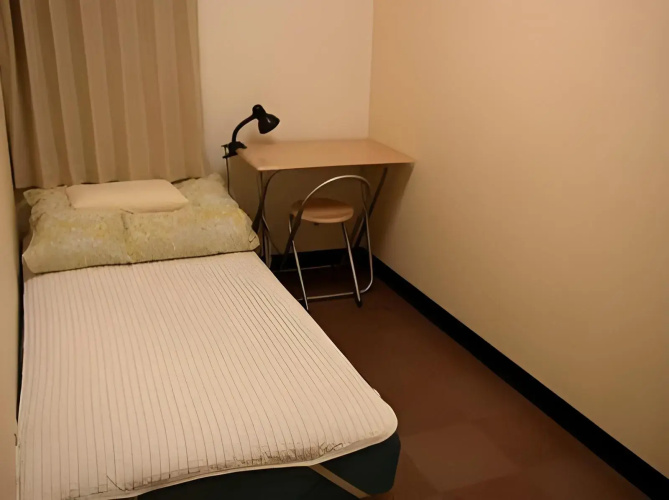 Grace Naha - Hostel