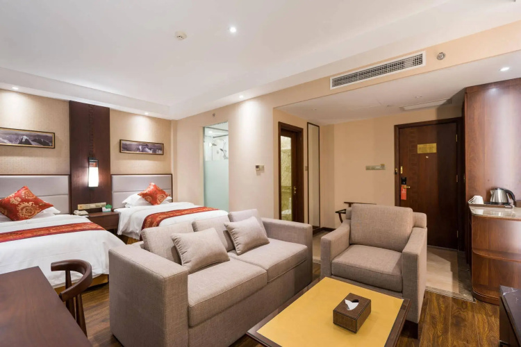 Redwall Hotel