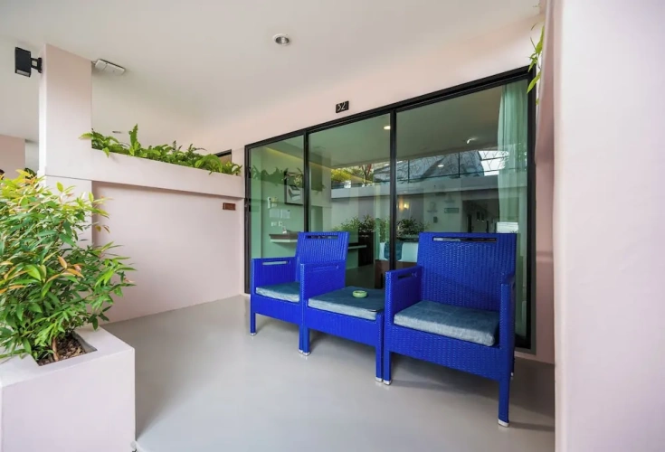 Standard Twin room with balcony